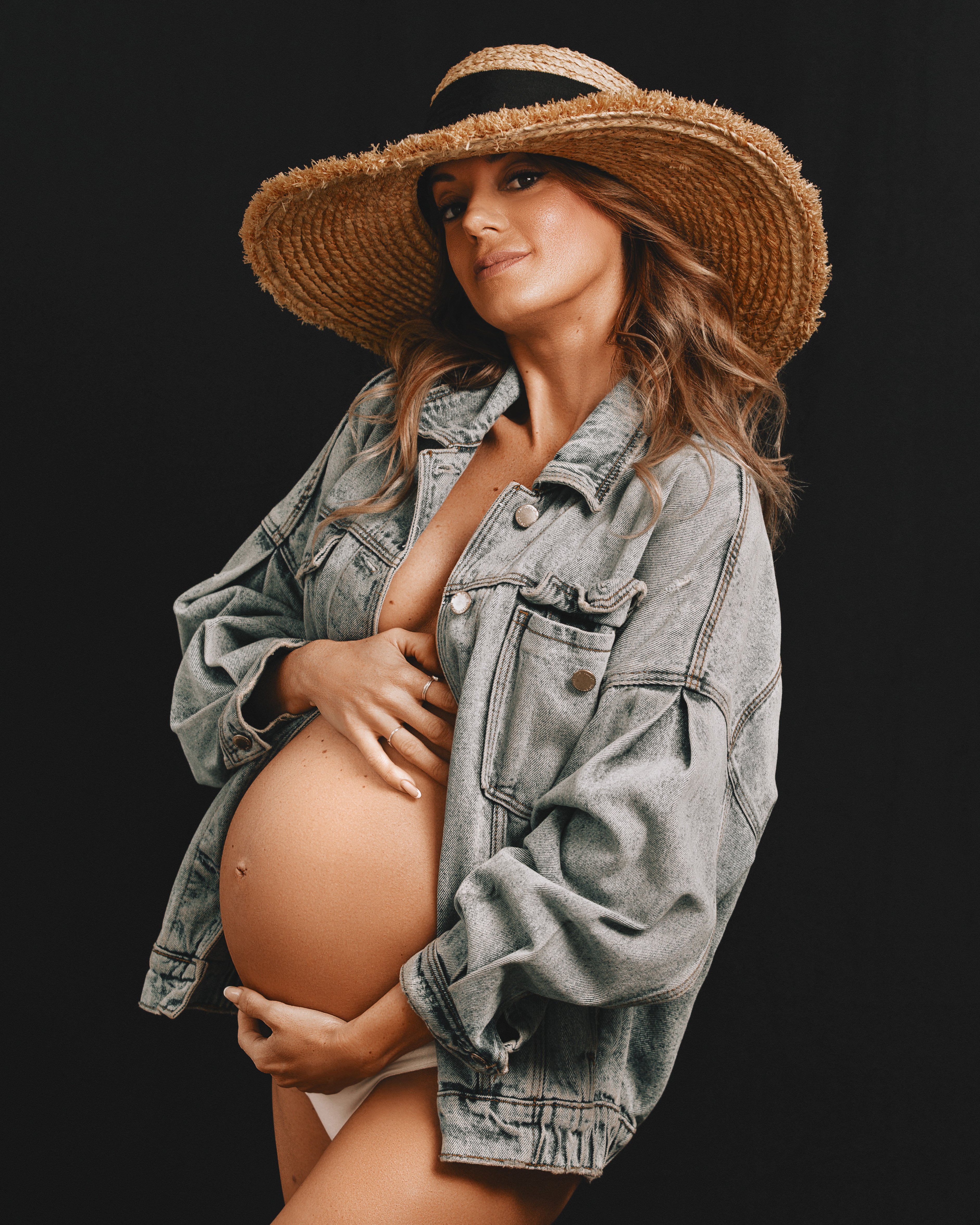 Maternity & first days — 7
